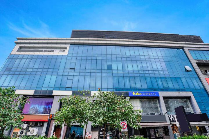 FabHotel Vista Suites I