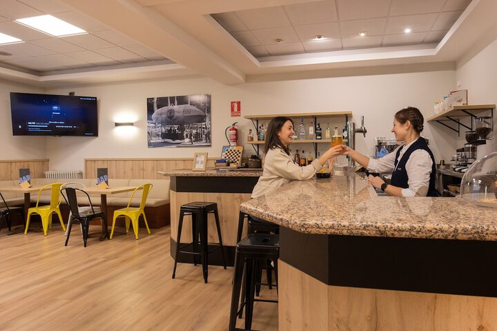 Snack bar