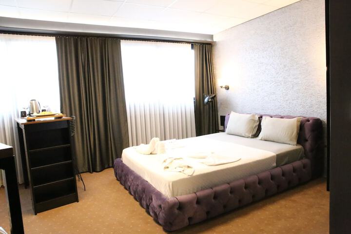 Room 25 of 78