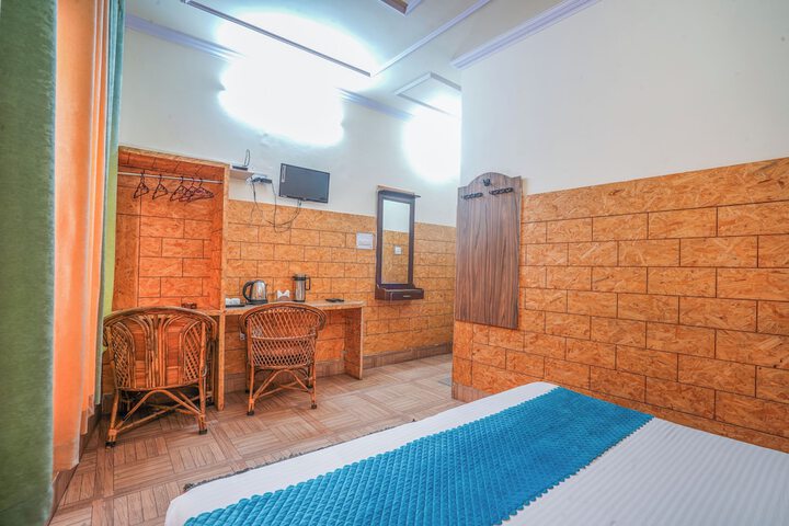 Room 15 of 72