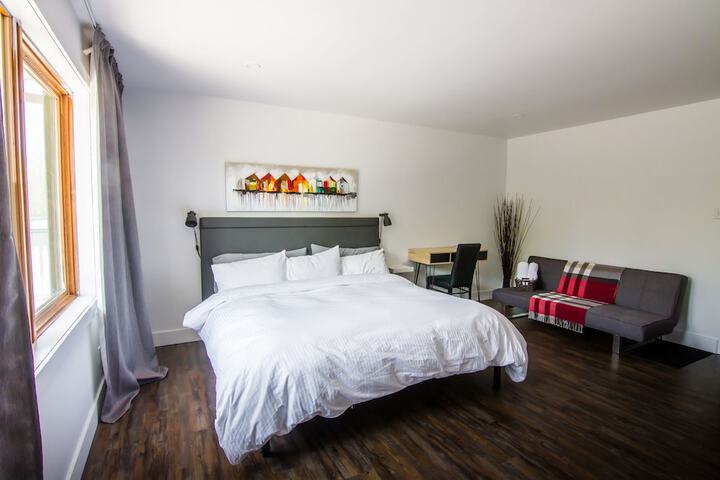 Room 8 of 19