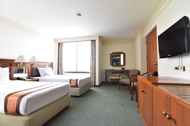 Room 41 of 76