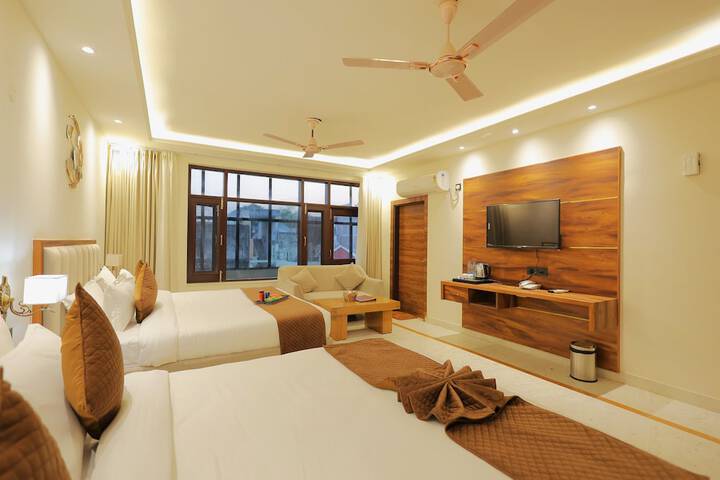 Room 26 of 63