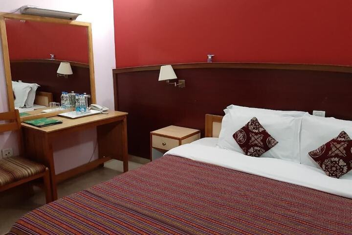 Room 17 of 44
