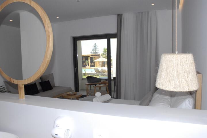 Room 26 of 58
