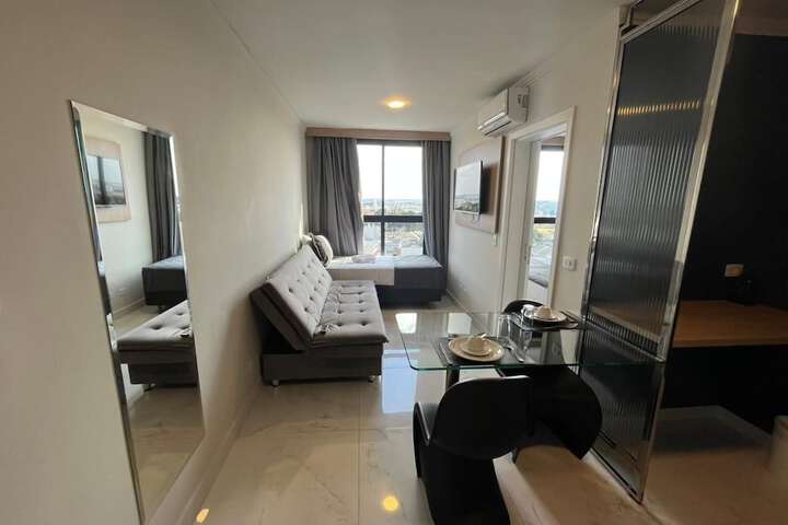 Room 14 of 48