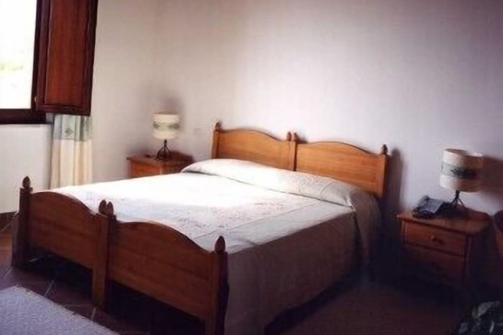 Room 3 of 47