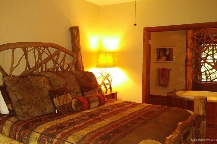 Room 7 of 27