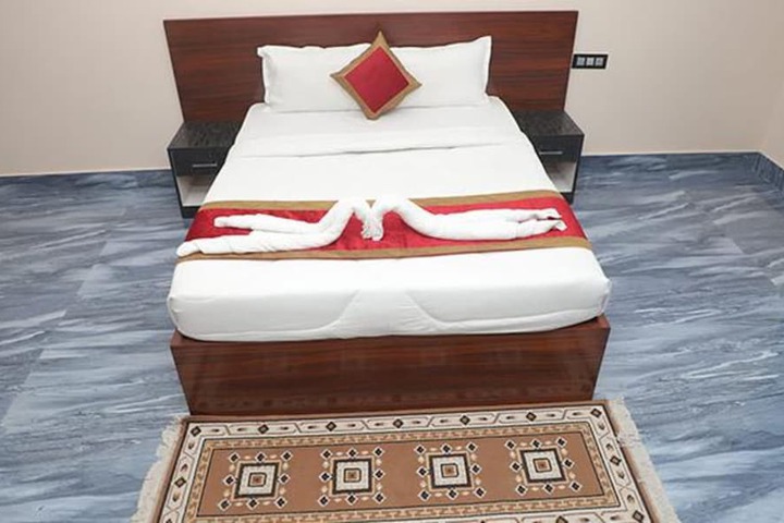 Room 11 of 21