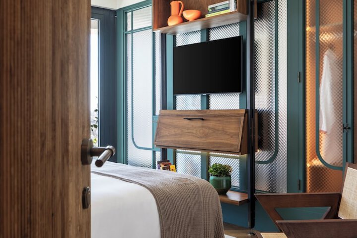 Room 41 of 75