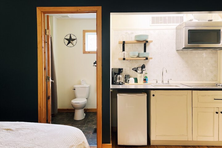 Room 33 of 53