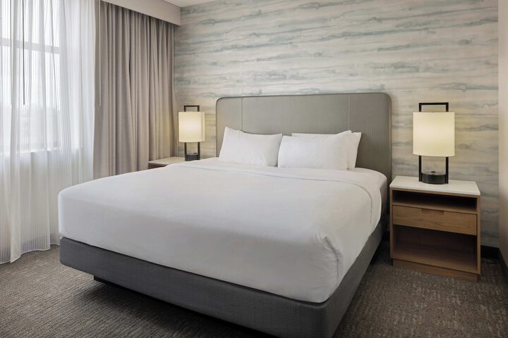 Room 34 of 112