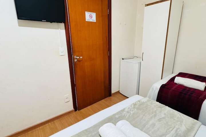 Room 17 of 37
