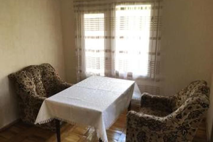 Room 15 of 27