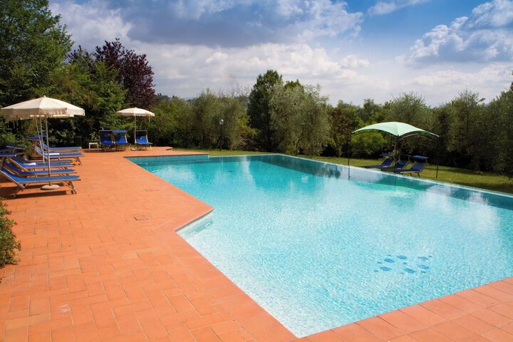 Pool 94 of 100