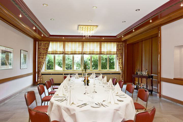 Dining Photos