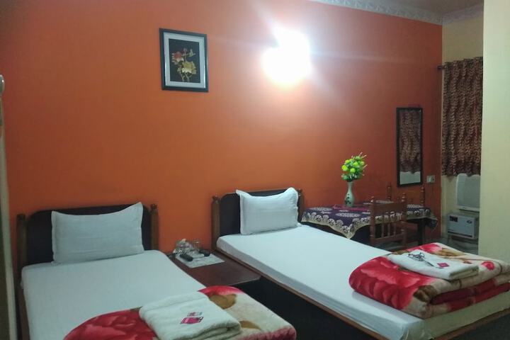 Room 7 of 15
