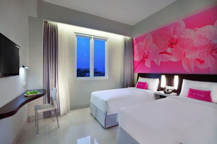 Room 8 of 22