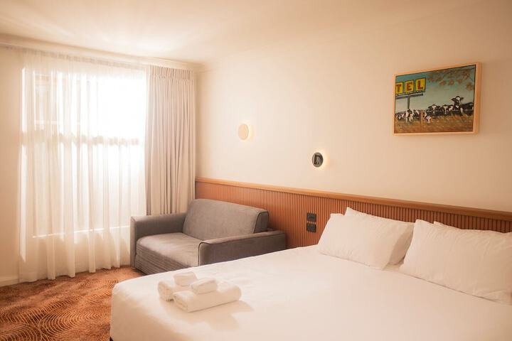 Room 15 of 144