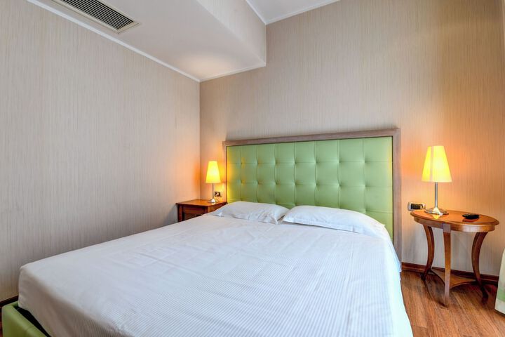 Room 123 of 233