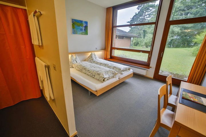 Room 3 of 11