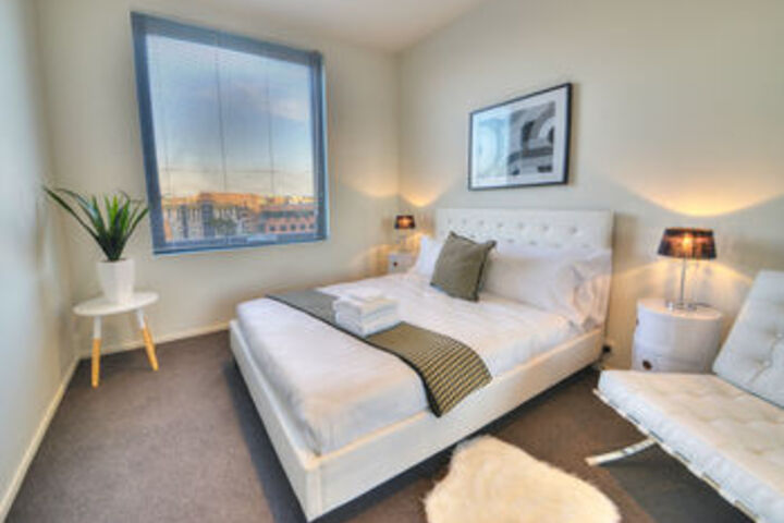Room 11 of 21