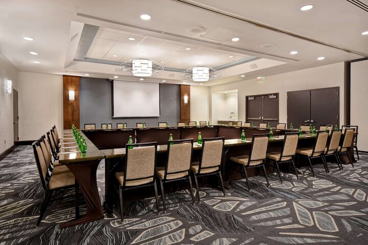 Meeting facility