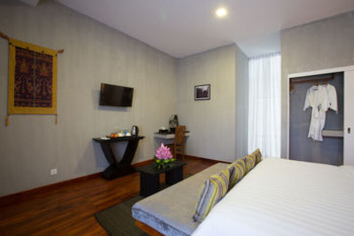 Room 50 of 95
