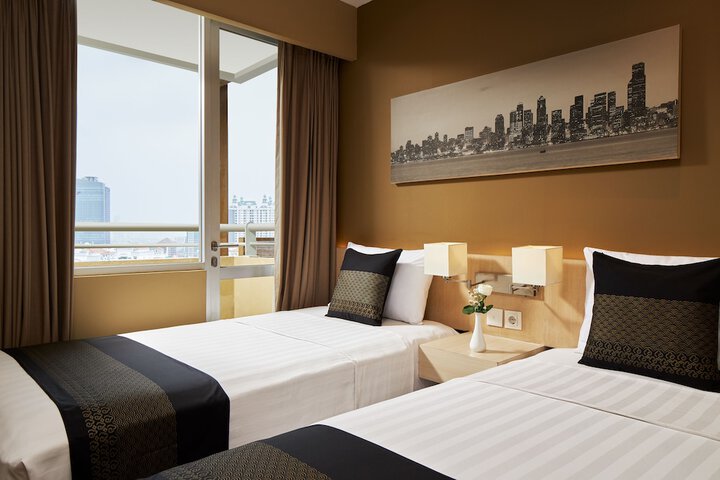 Room 45 of 115
