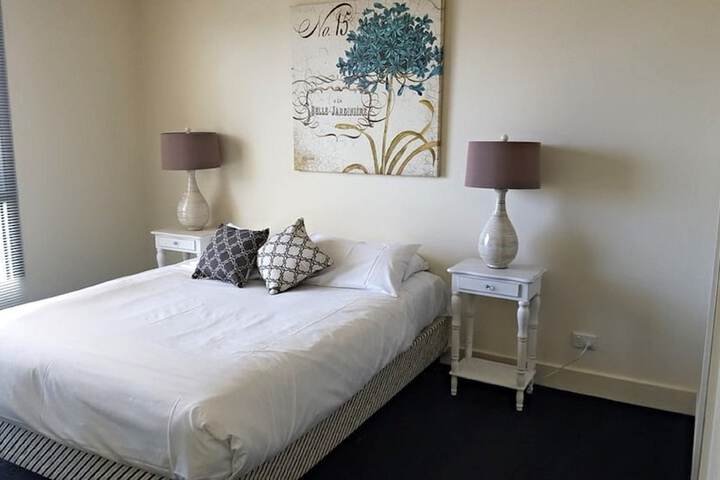 Room 14 of 28