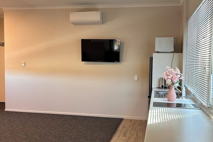 Room 50 of 81