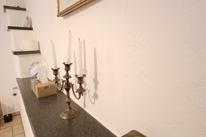 Room 42 of 91