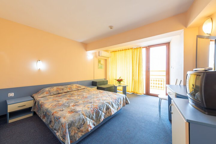 Room 5 of 46