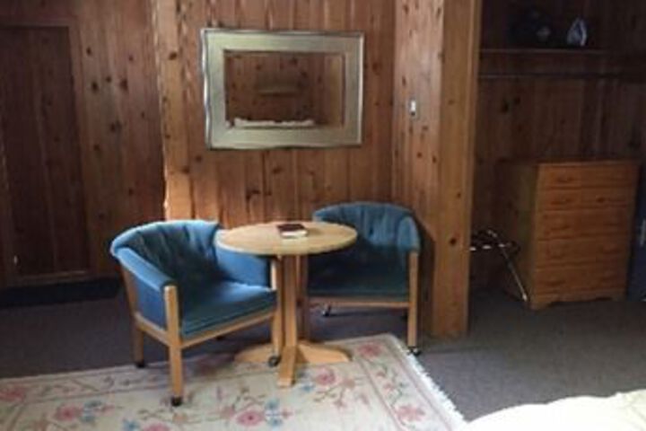 Room 95 of 182