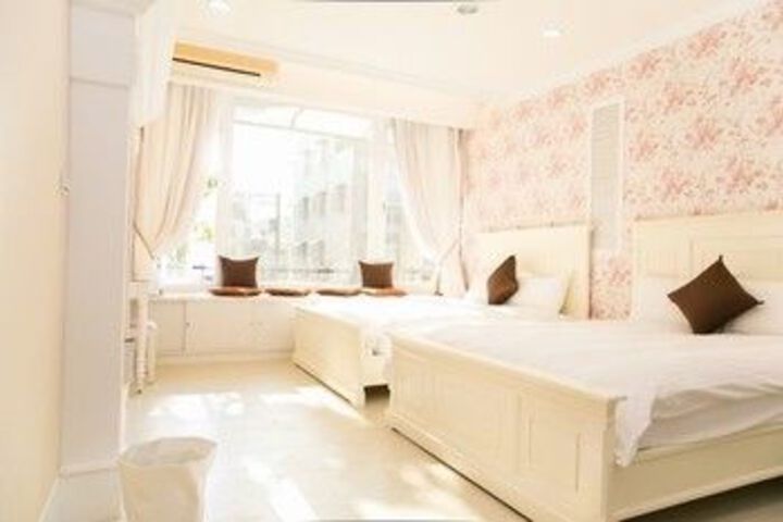 Room 12 of 40