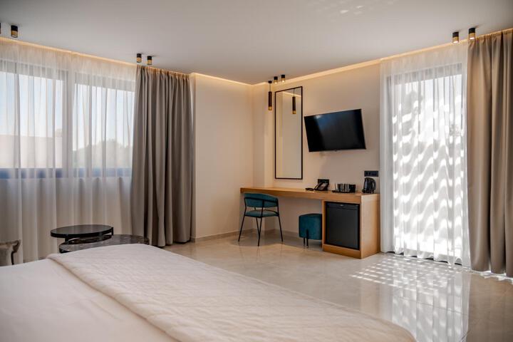 Room 48 of 96