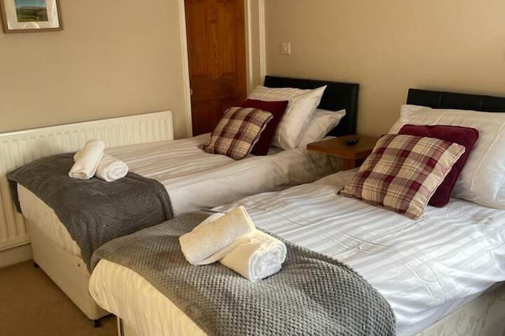 Room 3 of 21