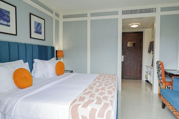 Room 42 of 110