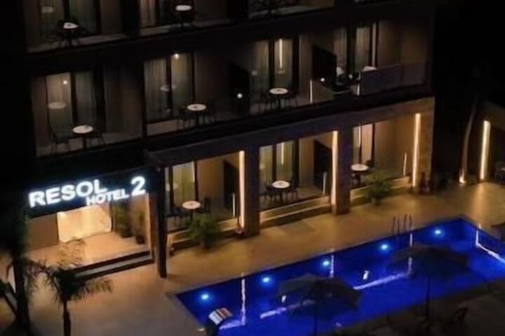 Hotel 80 of 80