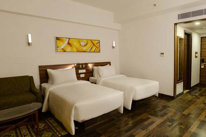 Room 13 of 60