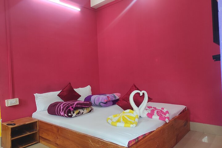 Room 3 of 10