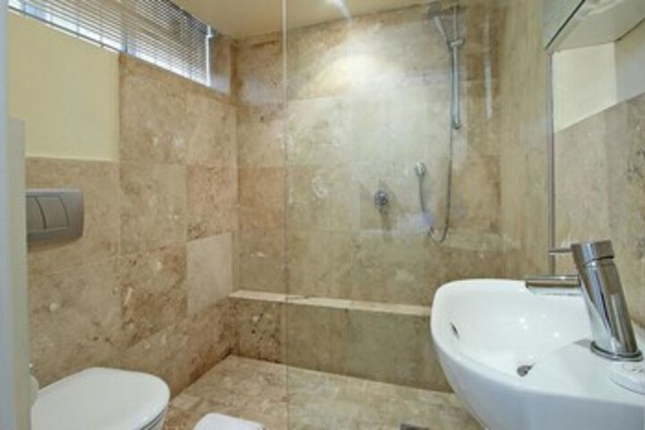 Room 2 of 16