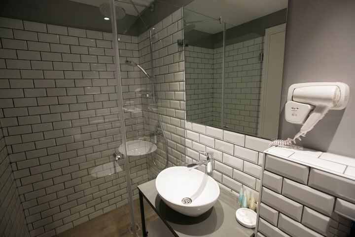 Bath Photo