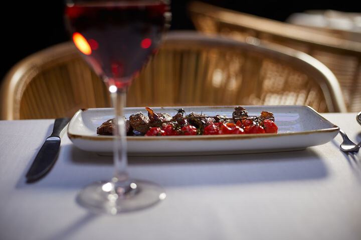 Dining 365 of 397