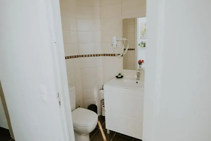 Room 7 of 22