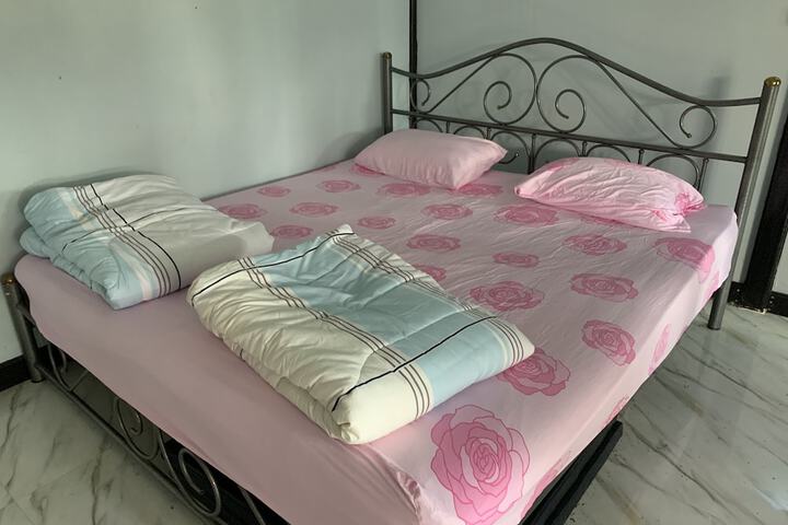 Room 5 of 30