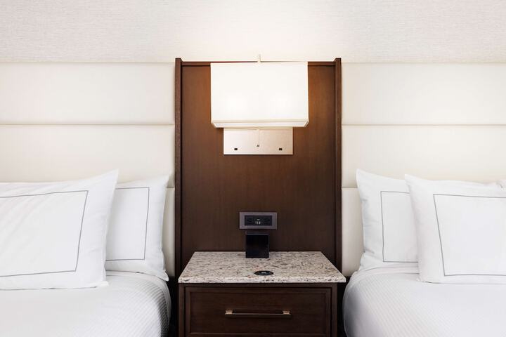 Room 50 of 144