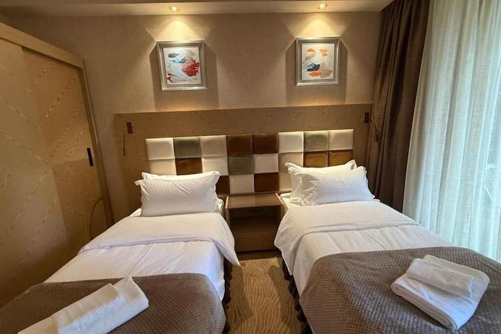 Room 2 of 13