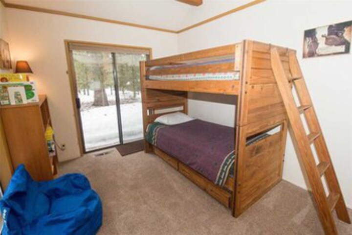Room 2 of 16