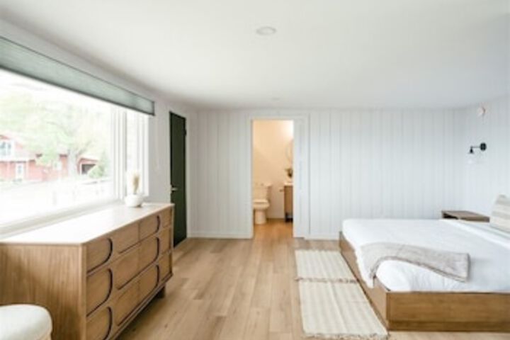 Room 151 of 510